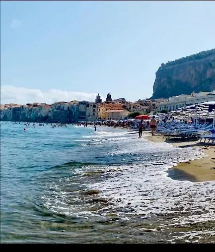 Al 25 Tulipani Cefalù